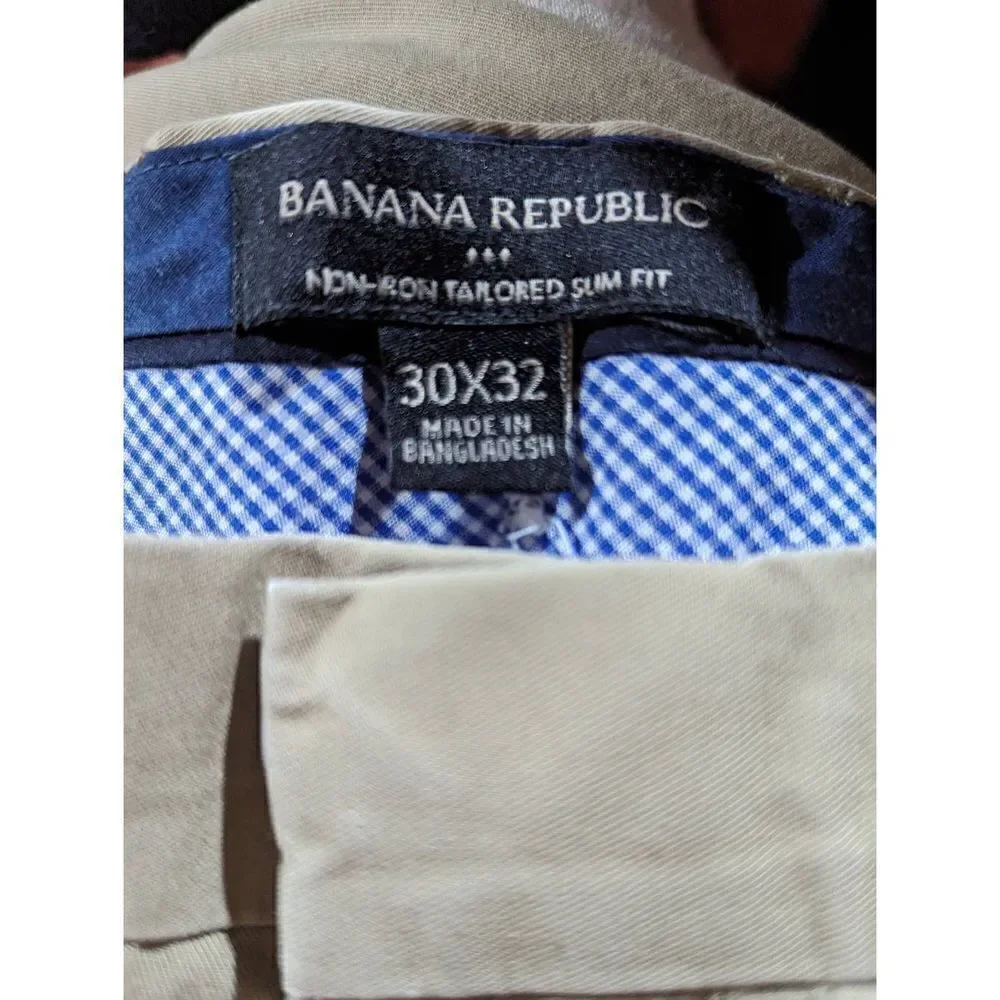 Banana Republic Men's Khaki Mid-Rise Straight-Leg Pants Size 30x32